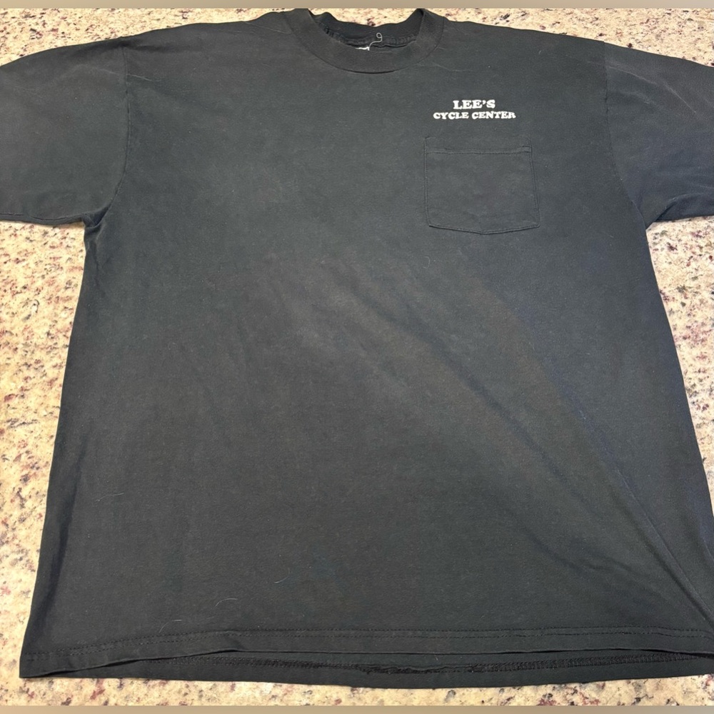Lee’s Cycle Center tshirt size XL